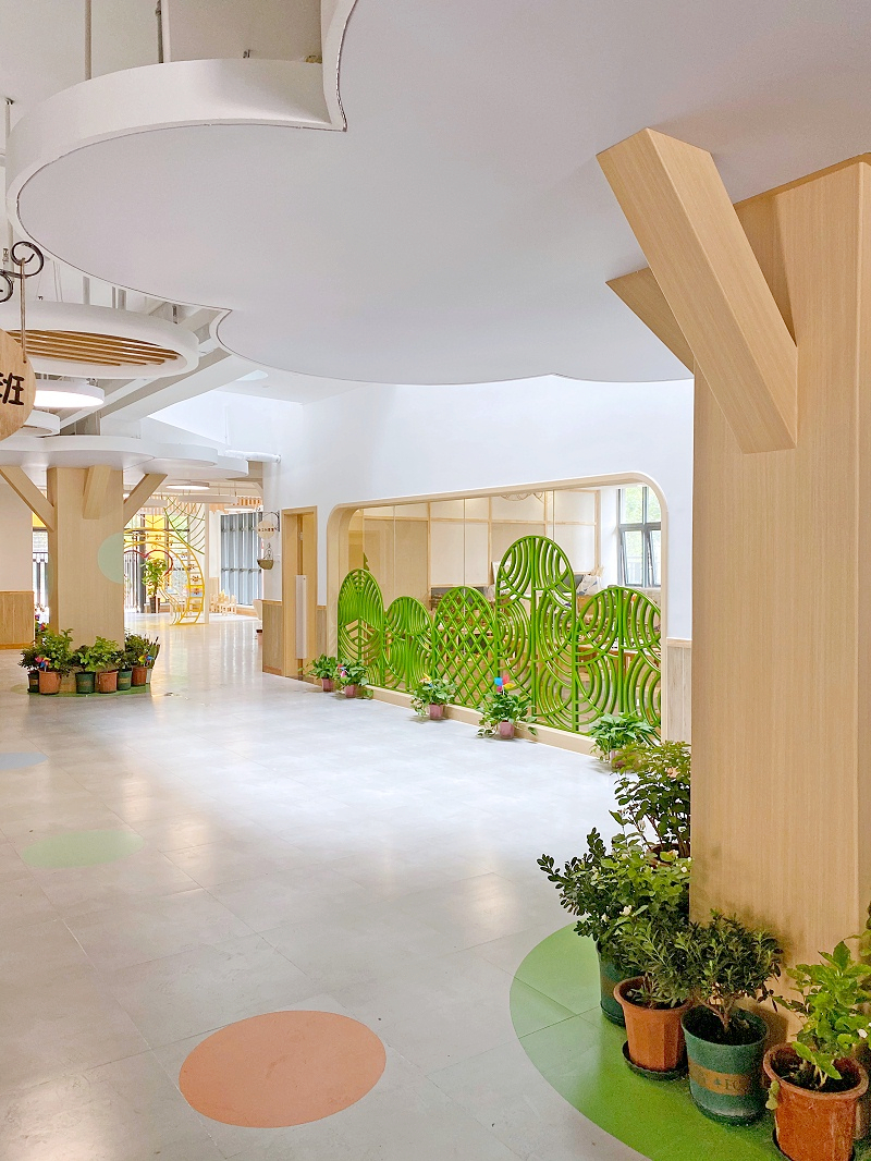幼兒(ér)園走廊實景