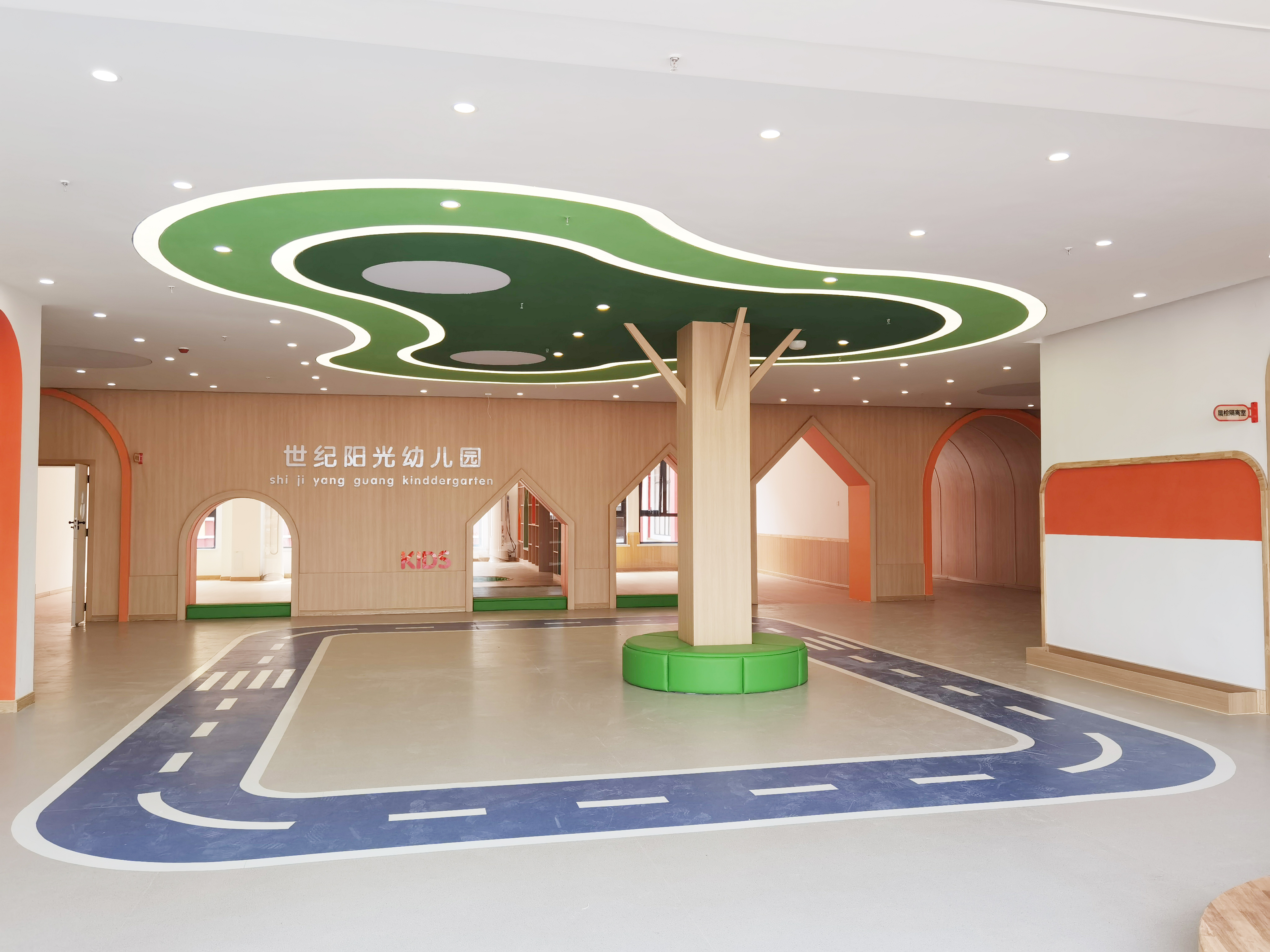 幼兒(ér)園大廳實景